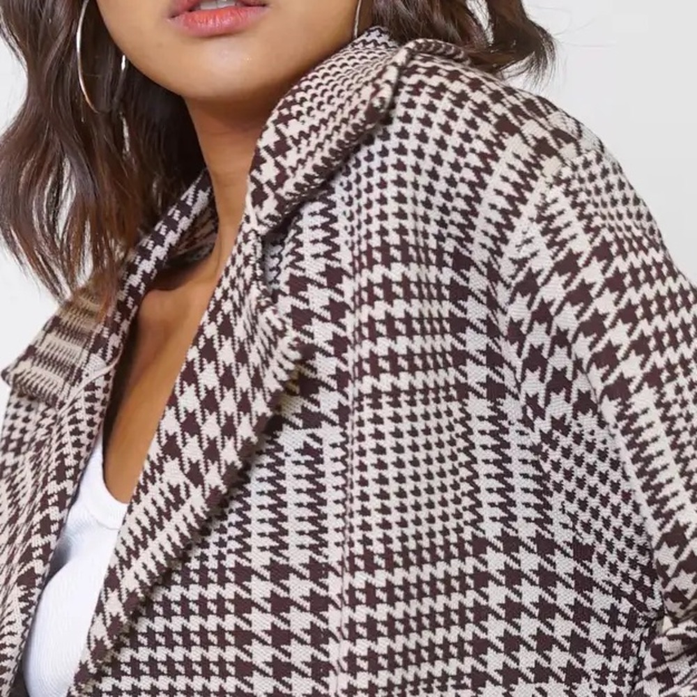Coatigan Sweater Coat in Brown and Cream Glen Plaid Pattern - Picture 4 of 7